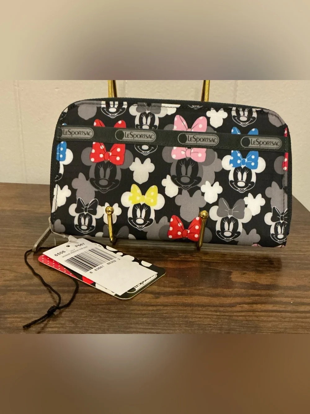A Rare HTF NWT LeSportsac x Disney Minnie Mouse Zip Around Wallet